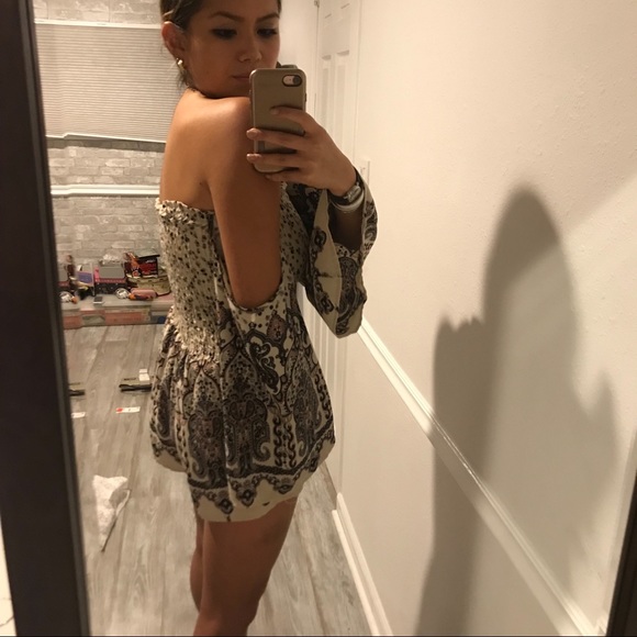 Print Off The Shoulder Romper - Picture 3 of 3